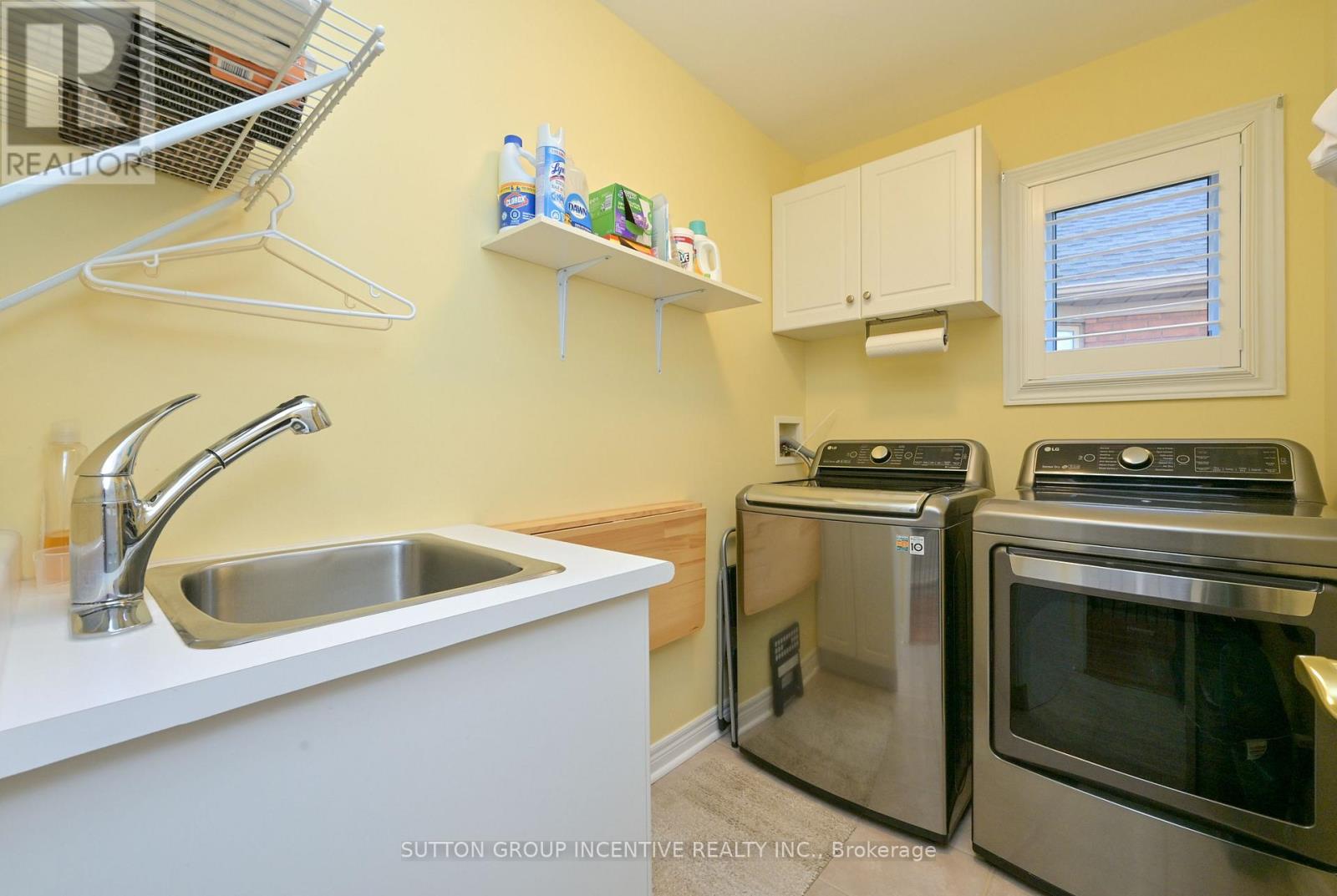 36 Bella Vista Trail, New Tecumseth, Ontario  L9R 2C6 - Photo 7 - N12456590