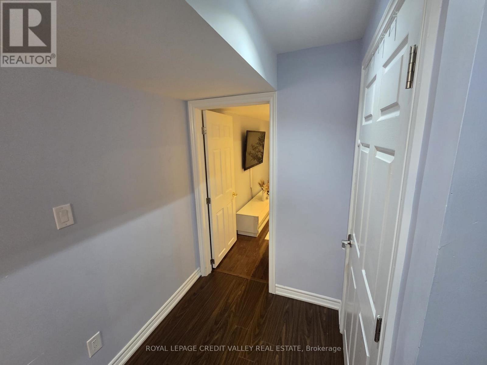 242 Jarrett Xing (Bsmt) Court, Milton, Ontario  L9T 6Z9 - Photo 15 - W12522432