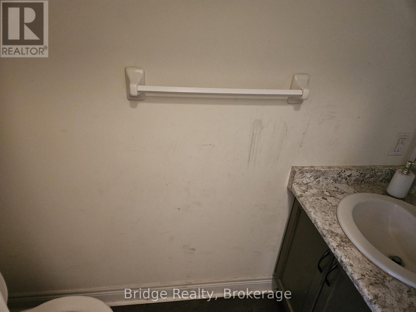 1060 Upper Thames Drive, Woodstock, Ontario N4T 0H2 - Photo 10 - X12528548