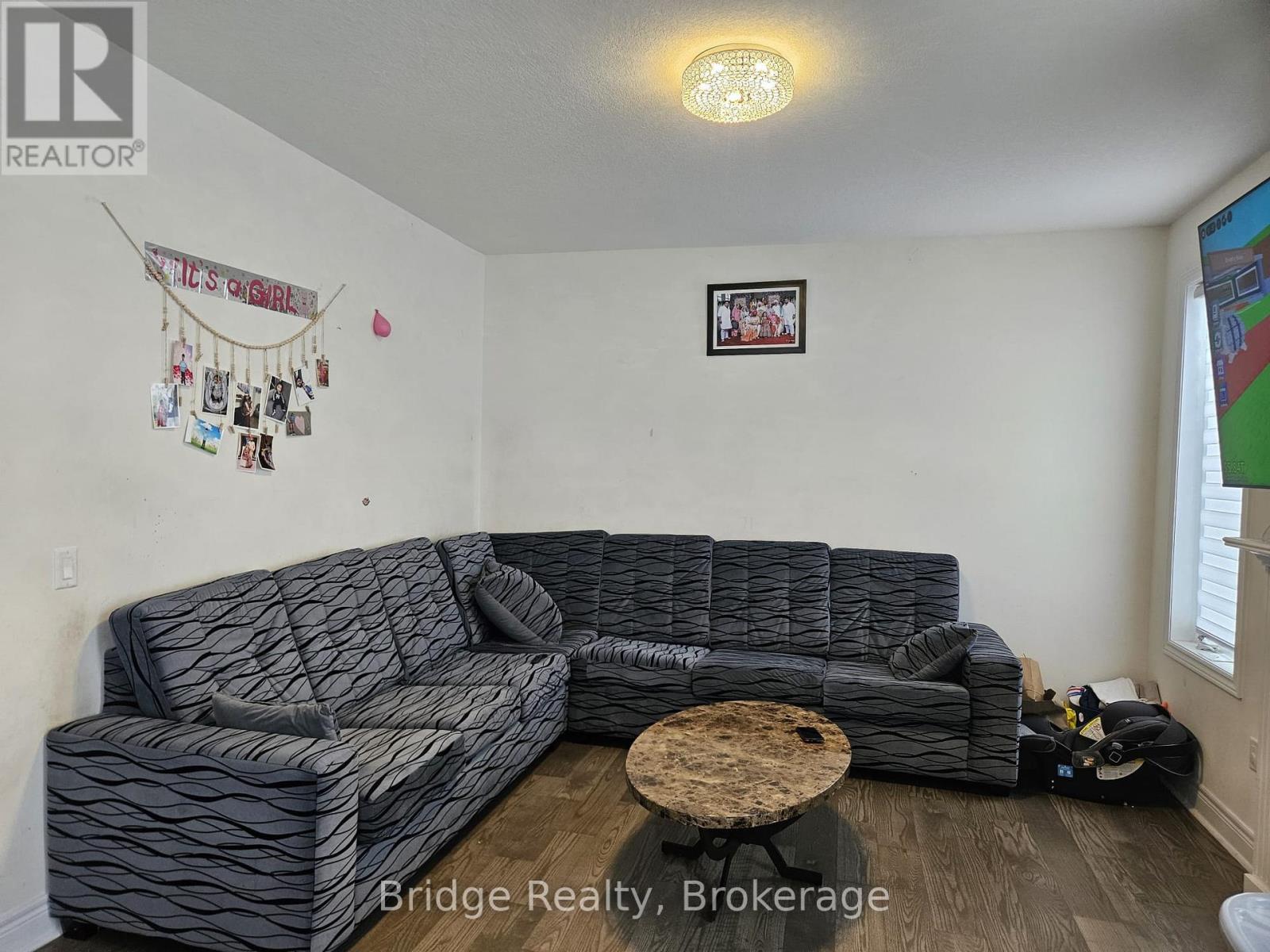 1060 Upper Thames Drive, Woodstock, Ontario N4T 0H2 - Photo 6 - X12528548