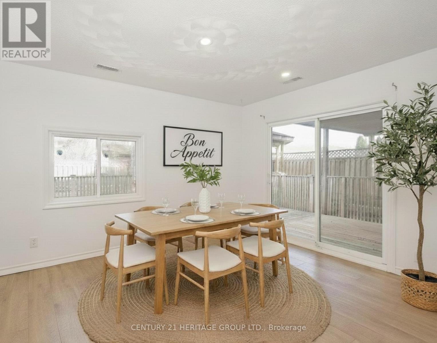 493 Lake Drive S, Georgina, Ontario  L4P 1R5 - Photo 17 - N12309898