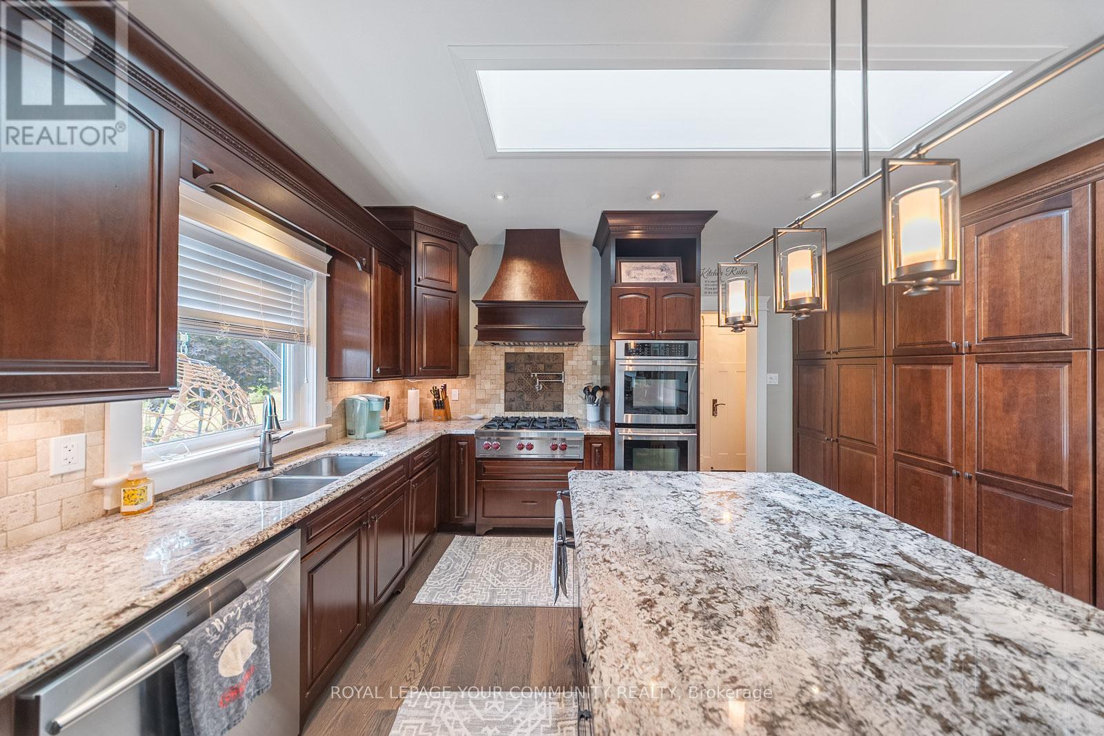 6 Creekside Court, Caledon, Ontario  L7E 0B3 - Photo 16 - W12350501