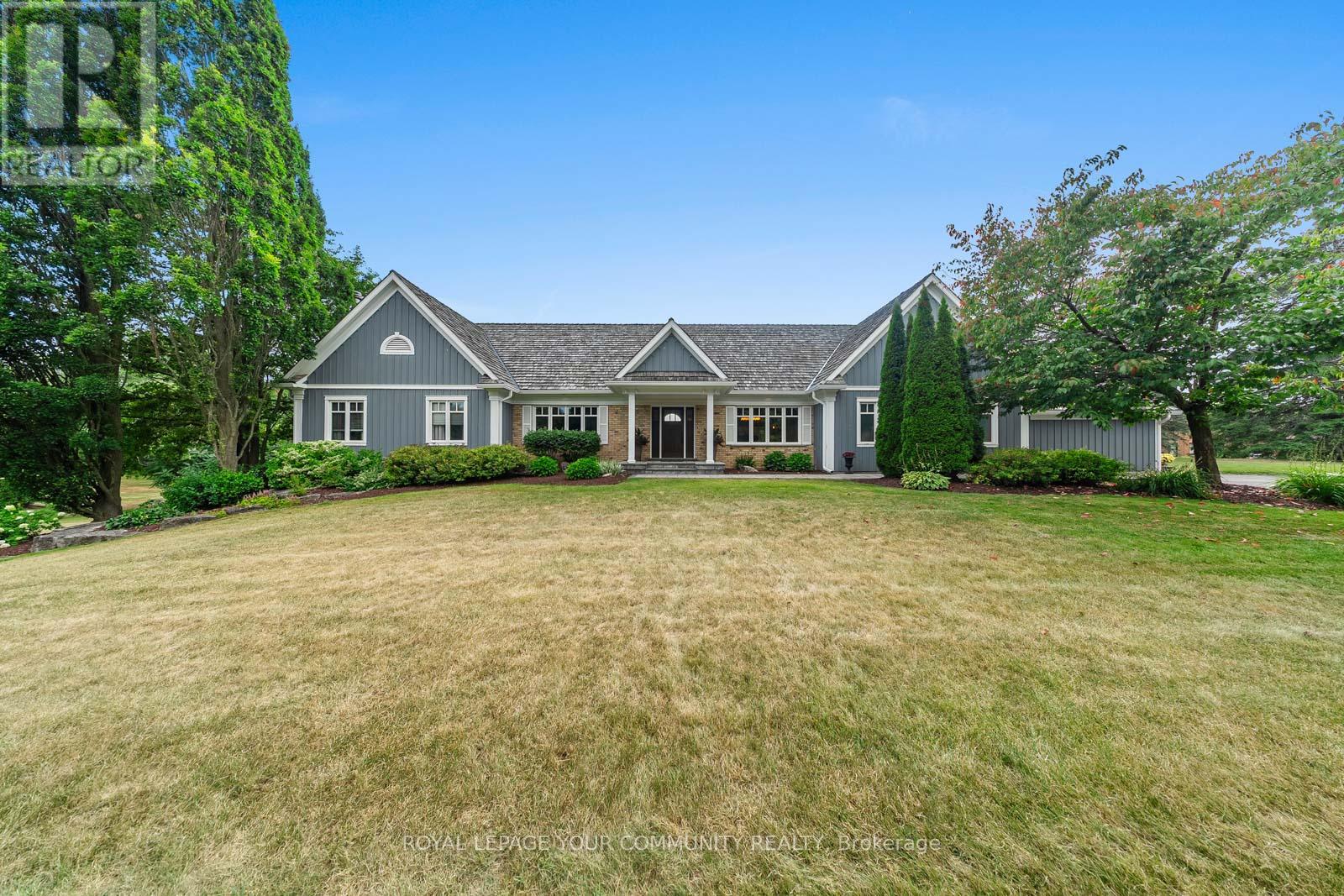 6 Creekside Court, Caledon, Ontario  L7E 0B3 - Photo 2 - W12350501