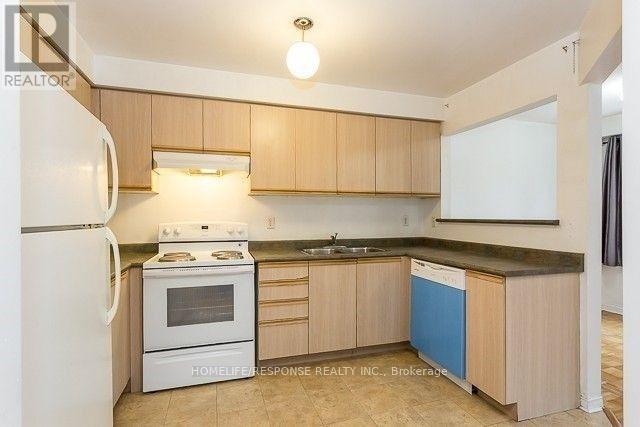 9 - 120 Railroad Street, Brampton (Downtown Brampton), Ontario  L6X 5A1 - Photo 5 - W12460626