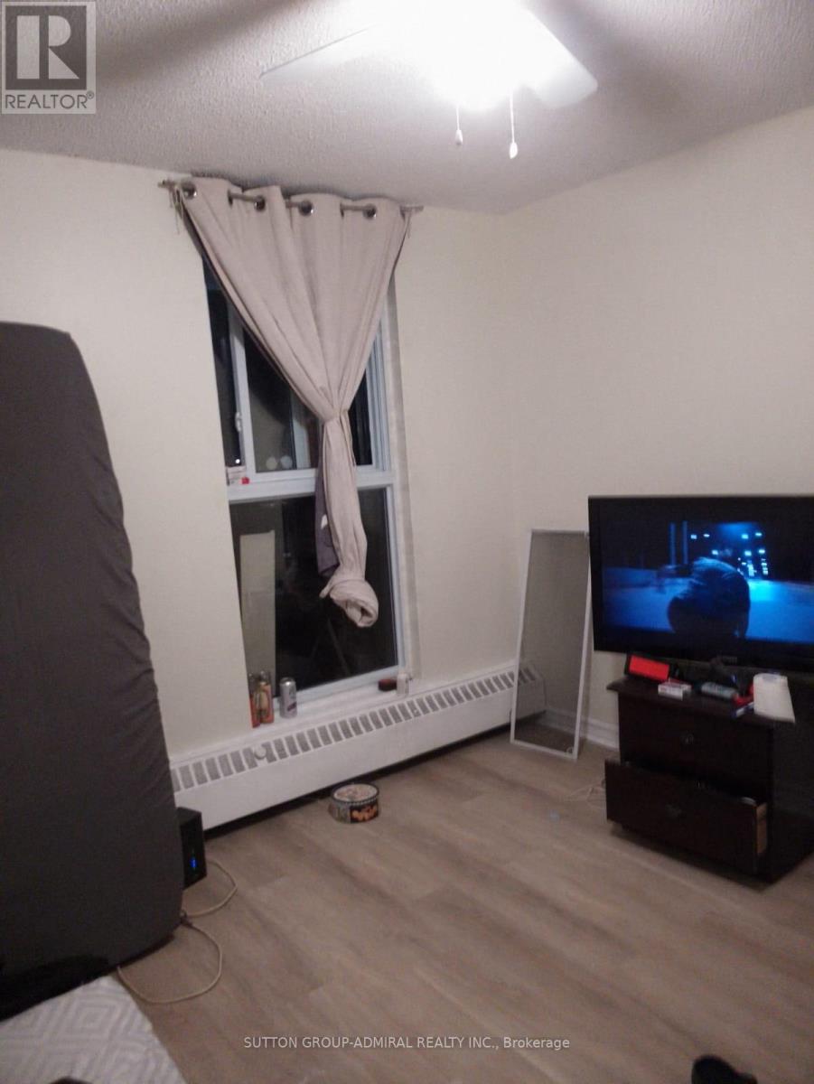 418 - 4673 Jane Street, Toronto, Ontario  M3N 2L1 - Photo 6 - W12496360