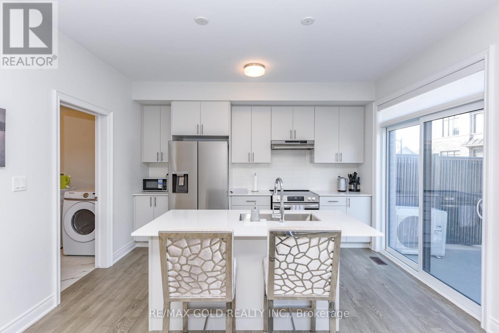 2733 Westoak Trail, Oakville, Ontario  L6M 5T1 - Photo 15 - W12523400