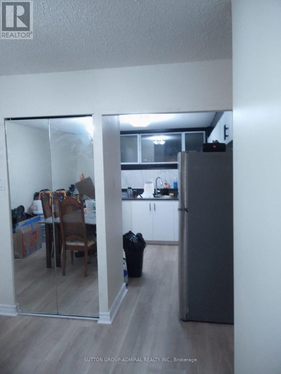 418 - 4673 Jane Street, Toronto, Ontario  M3N 2L1 - Photo 4 - W12496360