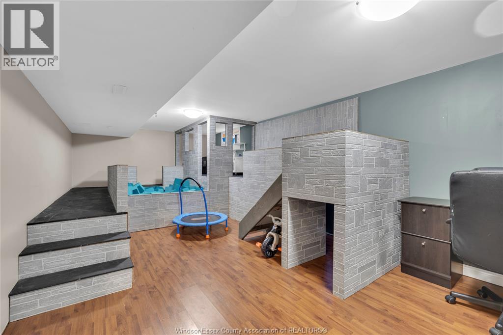 1270 Laurendeau, Windsor, Ontario  N8Y 4B5 - Photo 23 - 25028436