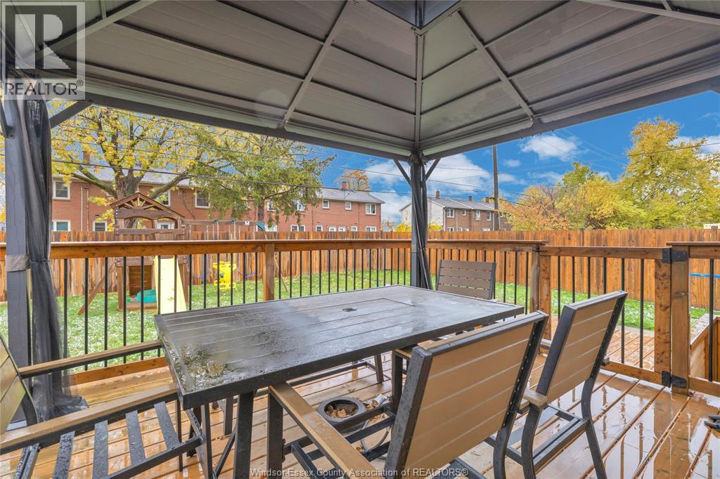 1270 Laurendeau, Windsor, Ontario  N8Y 4B5 - Photo 36 - 25028436