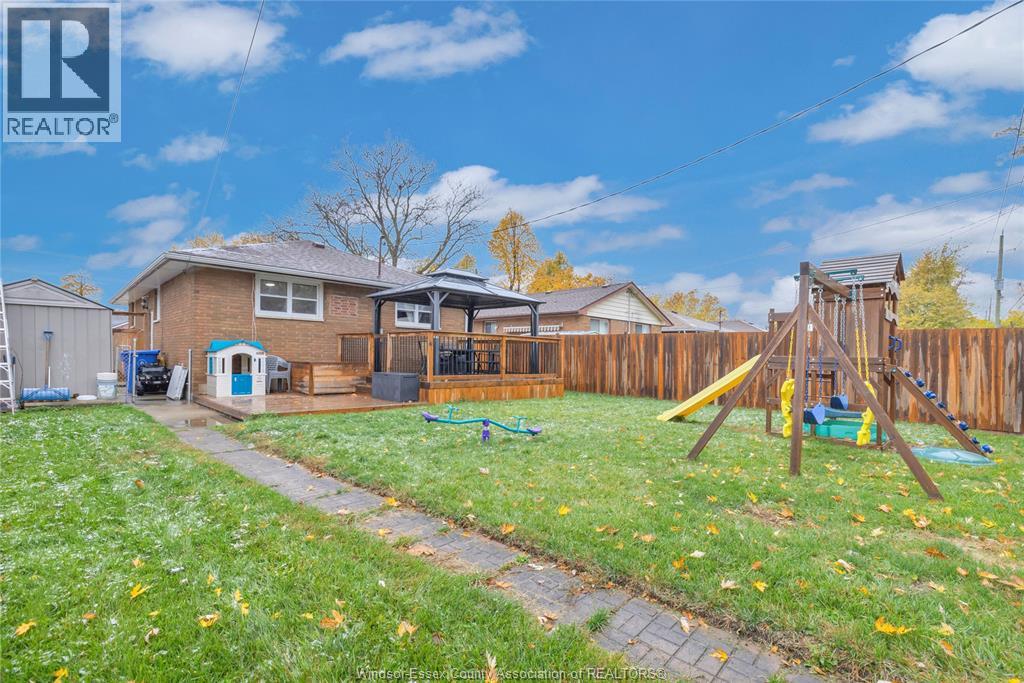 1270 Laurendeau, Windsor, Ontario  N8Y 4B5 - Photo 37 - 25028436