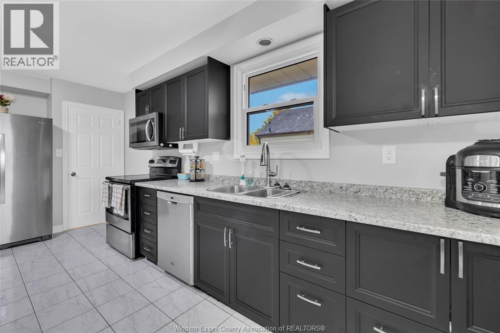 1270 Laurendeau, Windsor, Ontario  N8Y 4B5 - Photo 6 - 25028436