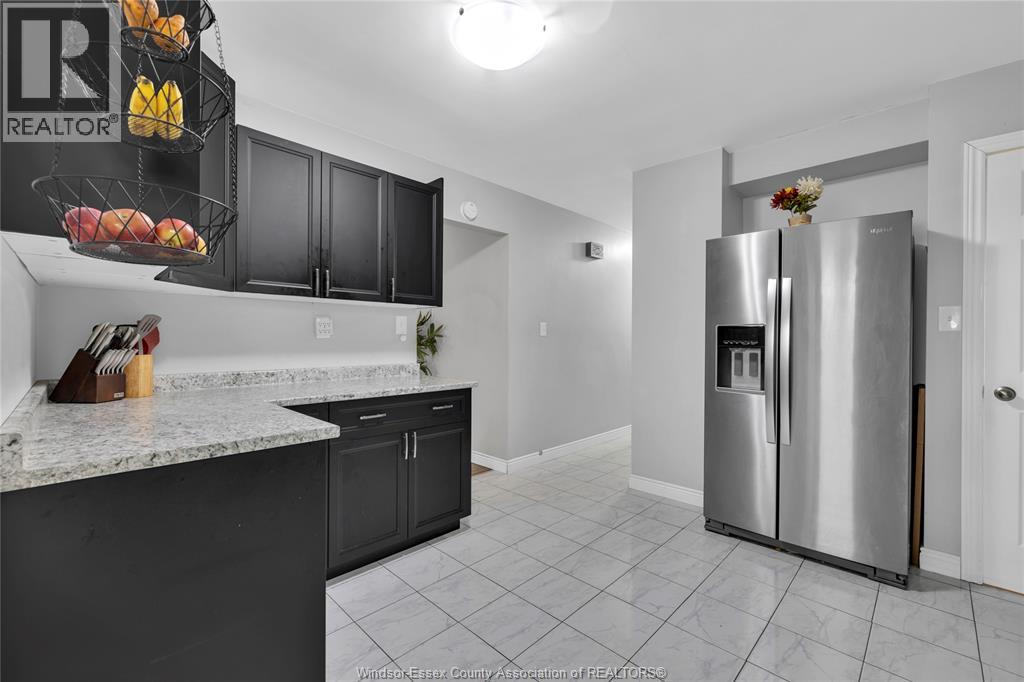 1270 Laurendeau, Windsor, Ontario  N8Y 4B5 - Photo 7 - 25028436