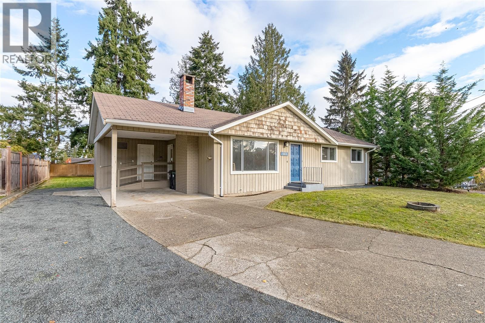 683 Morison Ave, Parksville, British Columbia