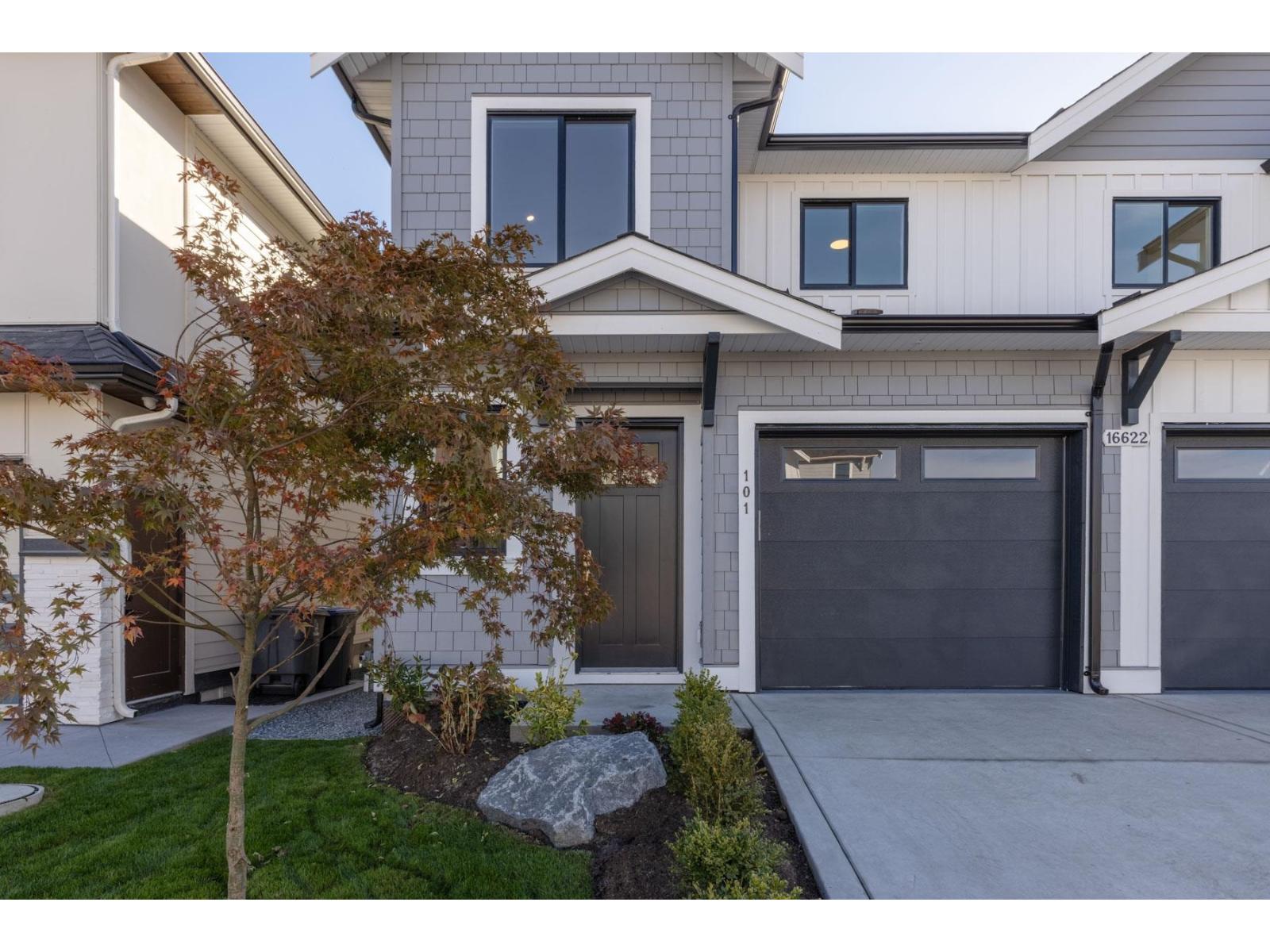 101 16622 18a Avenue, Surrey, British Columbia  V3Z 9X5 - Photo 2 - R3065716