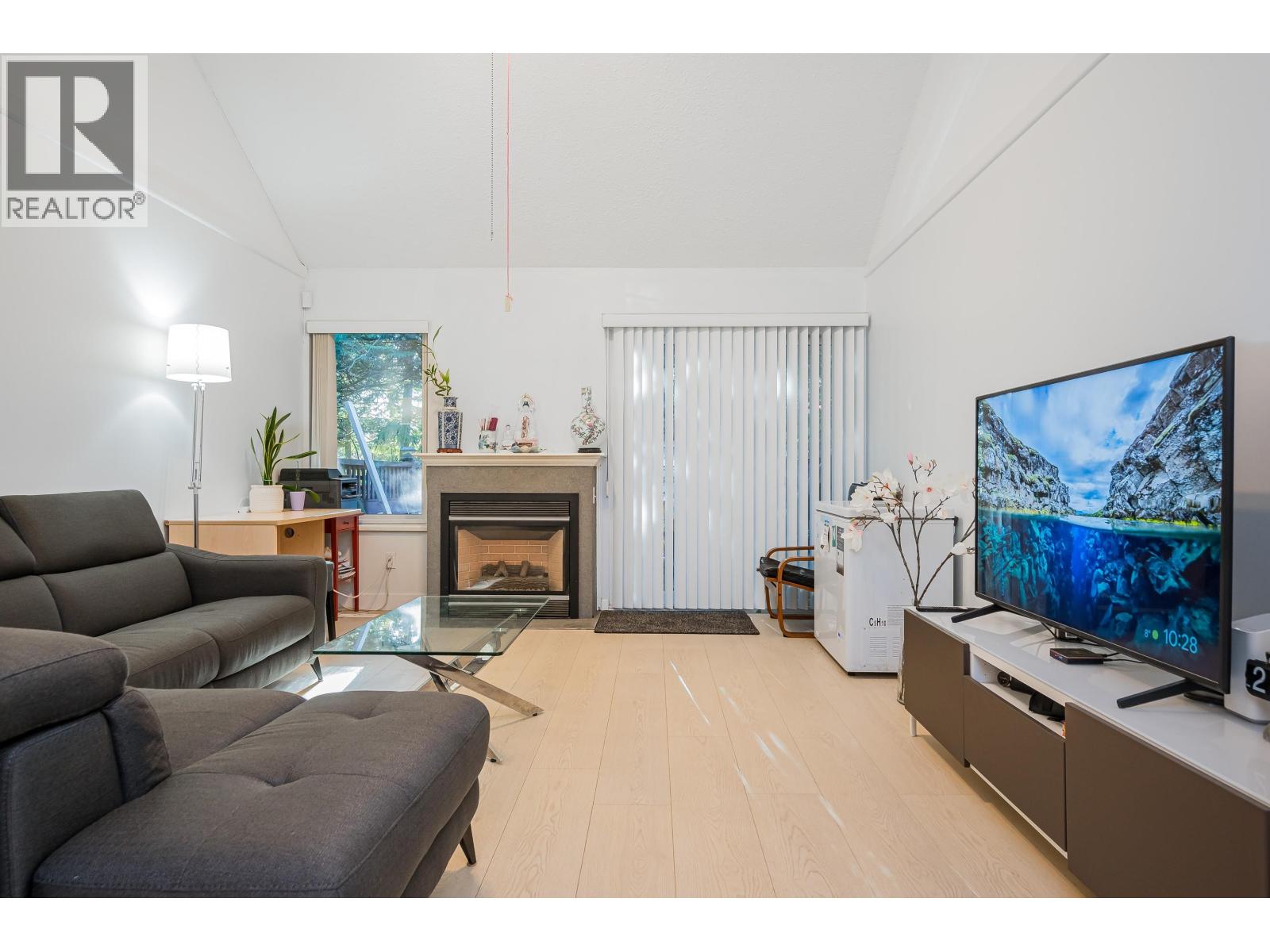 4814 Fernglen Drive, Burnaby, British Columbia  V5G 3V7 - Photo 13 - R3053131