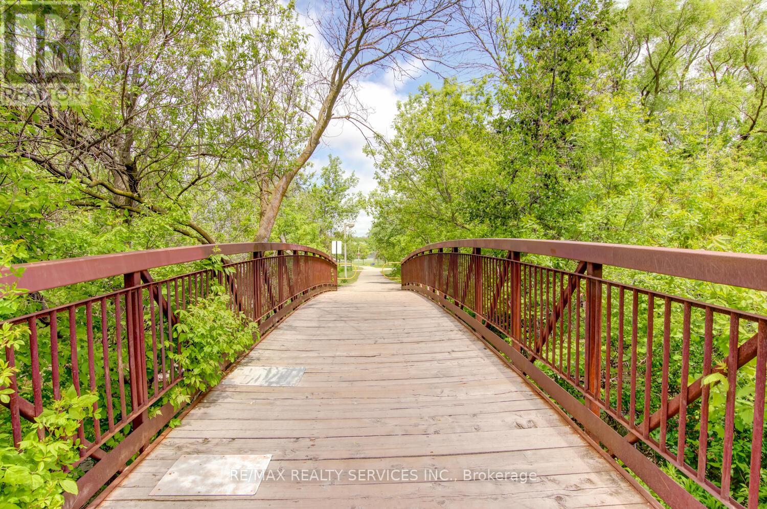 29 Woodward Avenue, Brampton, Ontario  L6V 1K2 - Photo 43 - W12346900