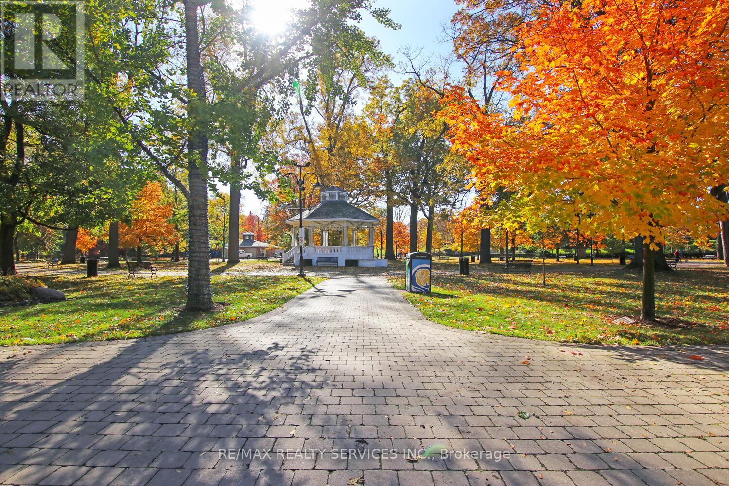 29 Woodward Avenue, Brampton, Ontario  L6V 1K2 - Photo 45 - W12346900