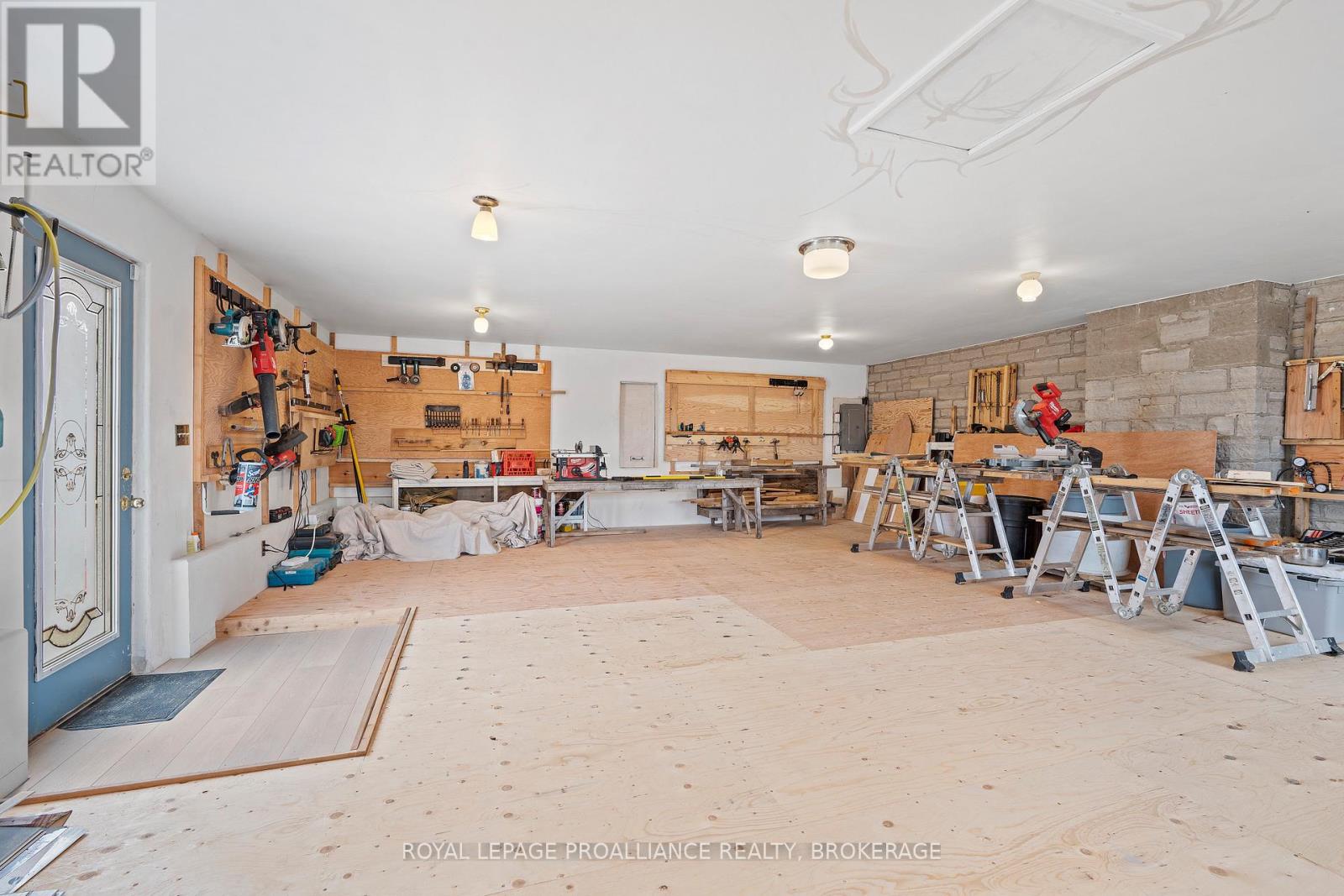 3958 Harrowsmith Road, Frontenac, Ontario  K0H 1V0 - Photo 50 - X12335103