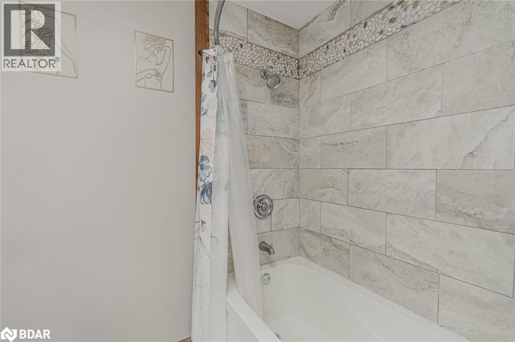 1105 St Vincent Street, Midhurst, Ontario  L9X 0M6 - Photo 14 - 40779134