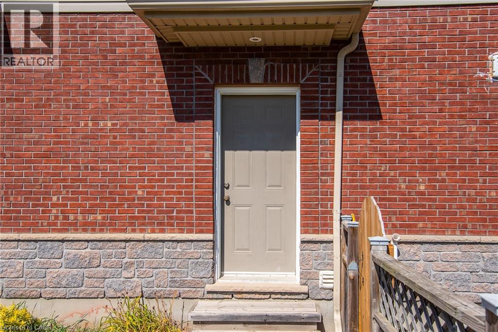 2 Valebrook Street, Kitchener, Ontario  N2A 0A2 - Photo 35 - 40769066