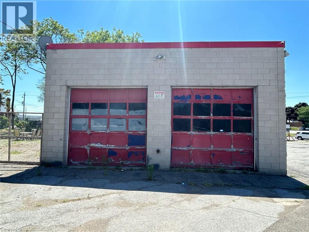 38 King George Road, Brantford, Ontario  N3R 5K1 - Photo 3 - 40777195