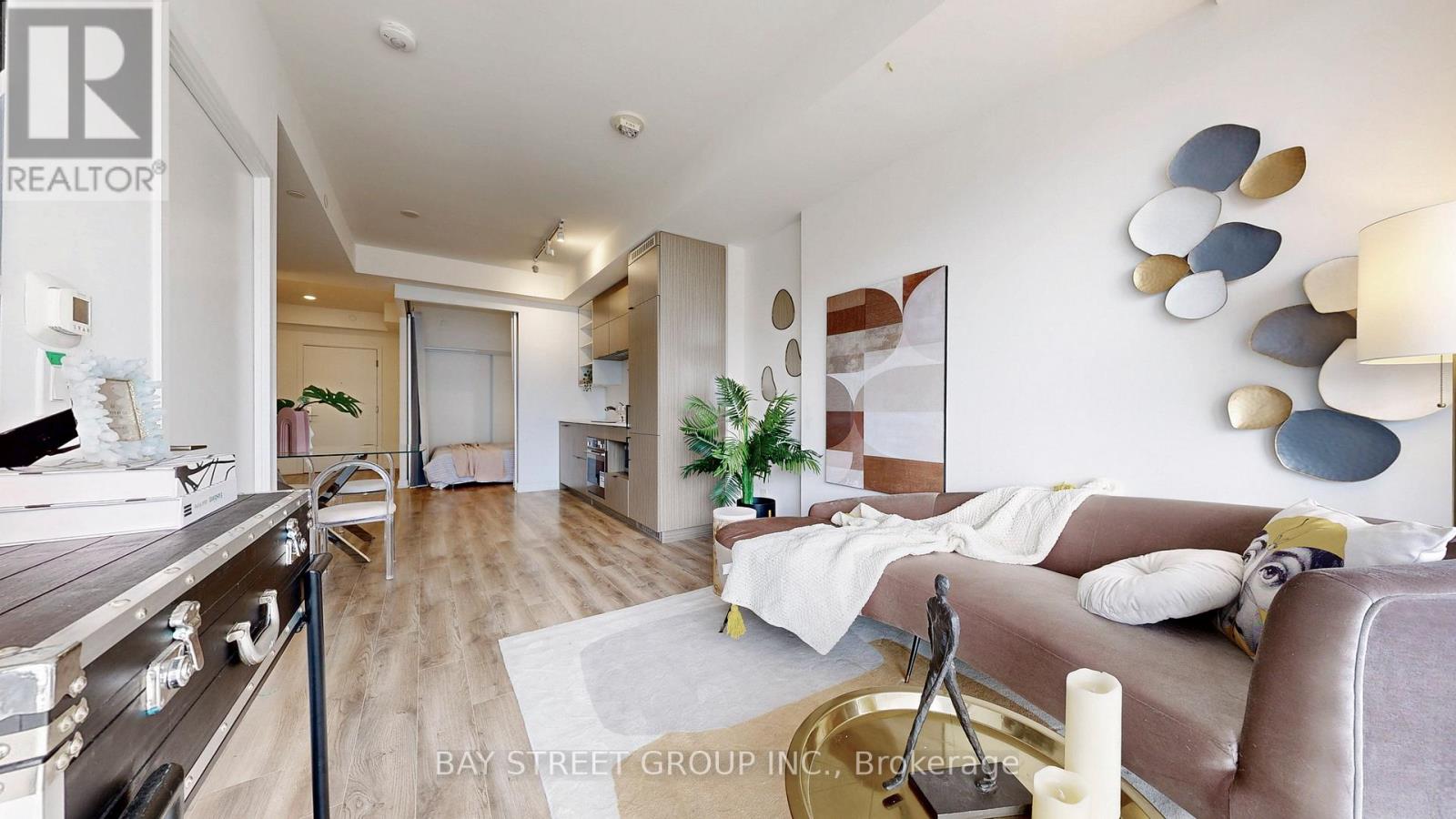 2206 - 20 Edward Street, Toronto, Ontario  M5G 1C9 - Photo 10 - C12528566