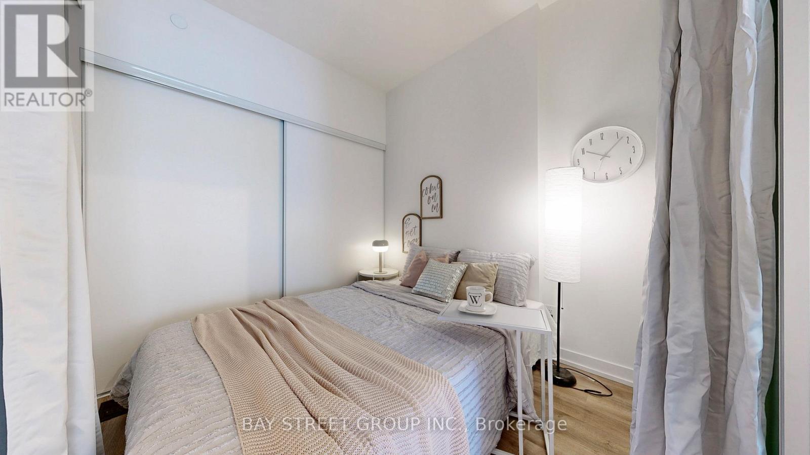 2206 - 20 Edward Street, Toronto, Ontario  M5G 1C9 - Photo 22 - C12528566