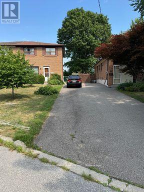 22 Beethoven Court, Toronto, Ontario  M2H 1W2 - Photo 3 - C12528578