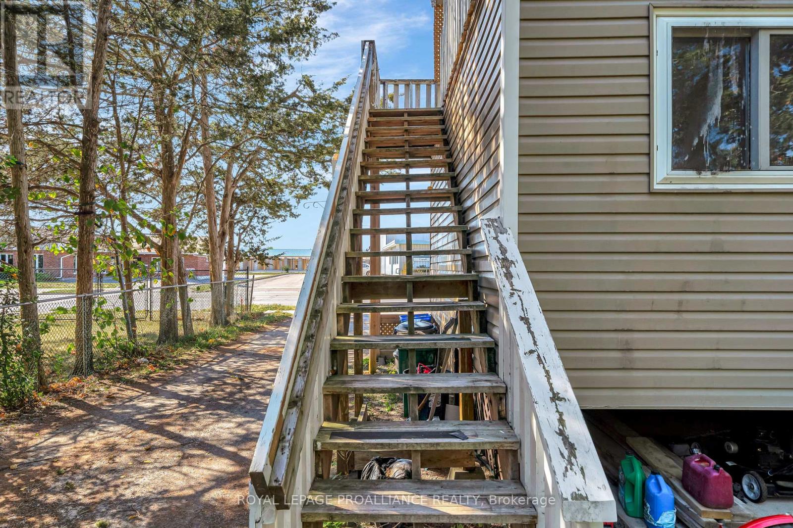 325 Sidney Street, Belleville, Ontario K8P 3Z5 - Photo 16 - X12528806