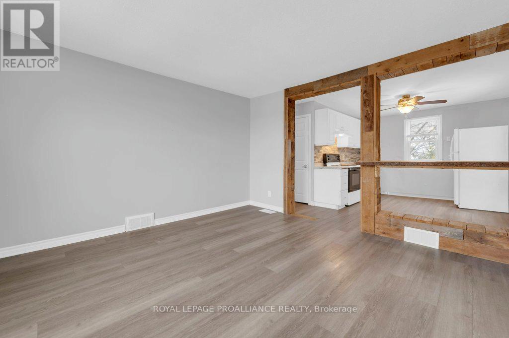 325 Sidney Street, Belleville, Ontario K8P 3Z5 - Photo 25 - X12528806