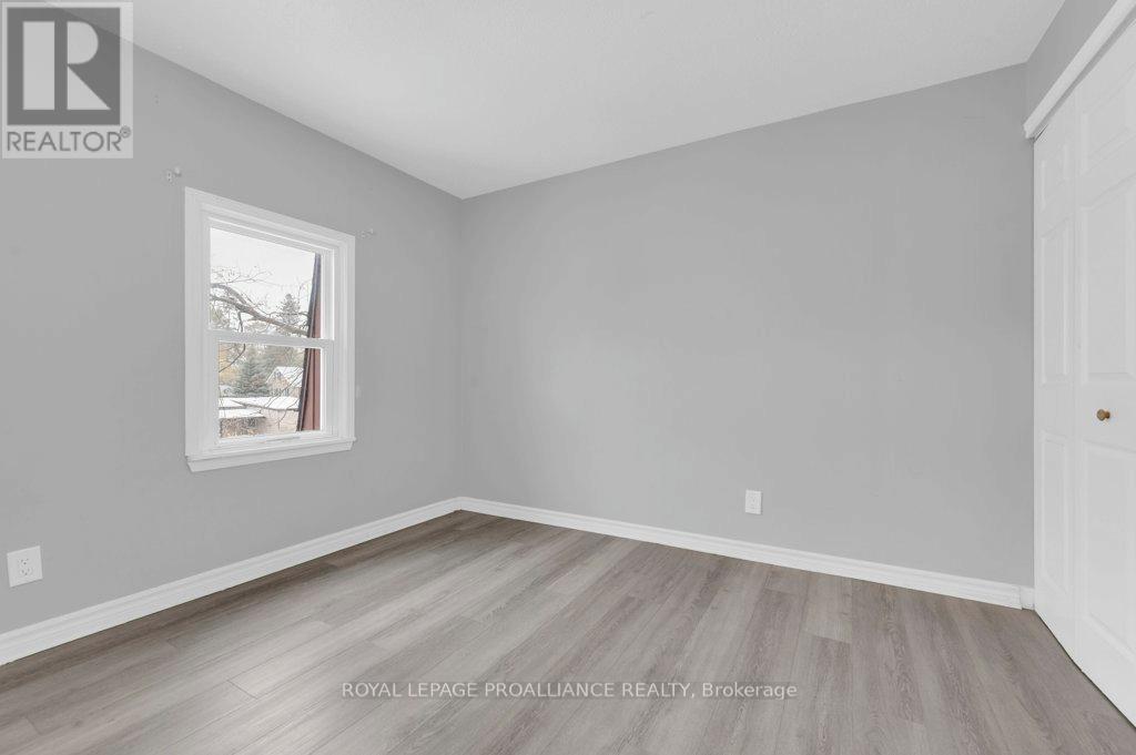 325 Sidney Street, Belleville, Ontario K8P 3Z5 - Photo 26 - X12528806