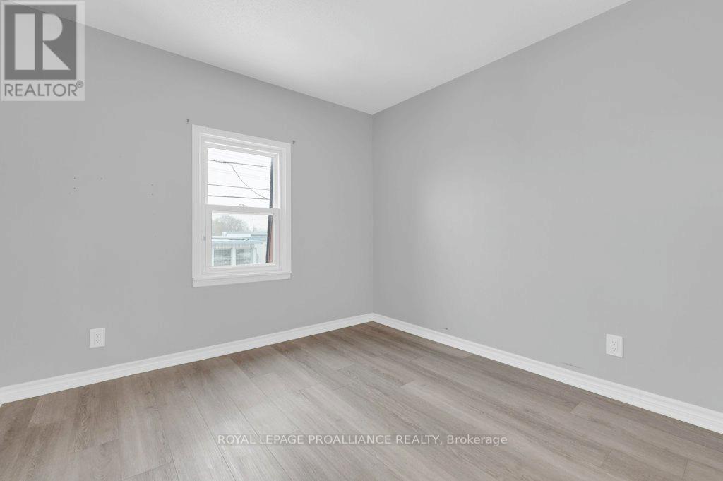 325 Sidney Street, Belleville, Ontario K8P 3Z5 - Photo 28 - X12528806