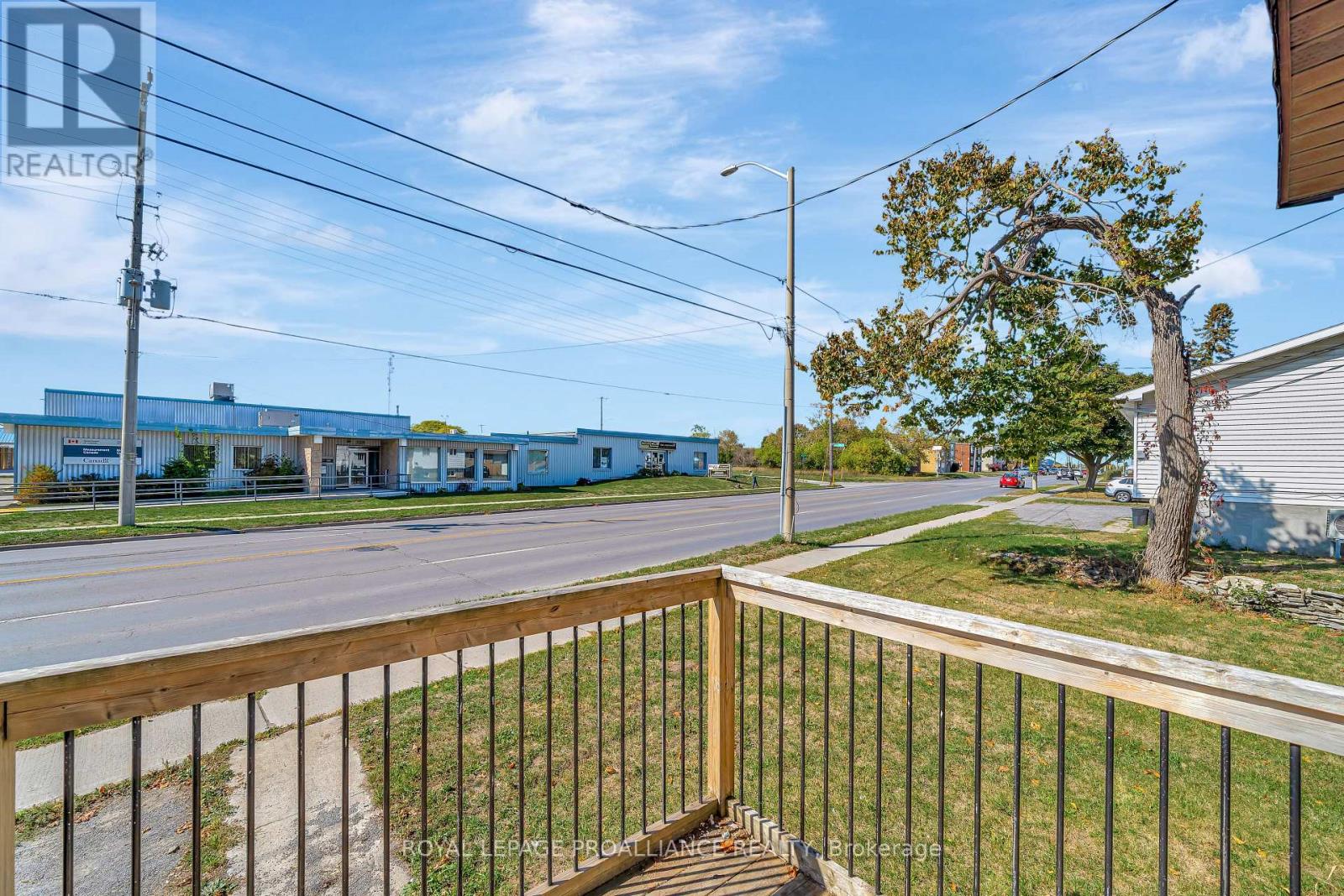 325 Sidney Street, Belleville, Ontario K8P 3Z5 - Photo 3 - X12528806