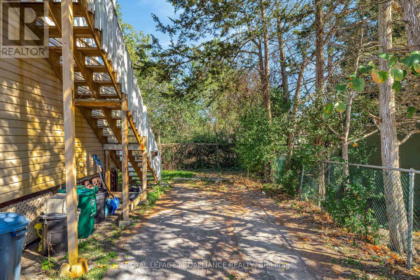 325 Sidney Street, Belleville, Ontario K8P 3Z5 - Photo 33 - X12528806