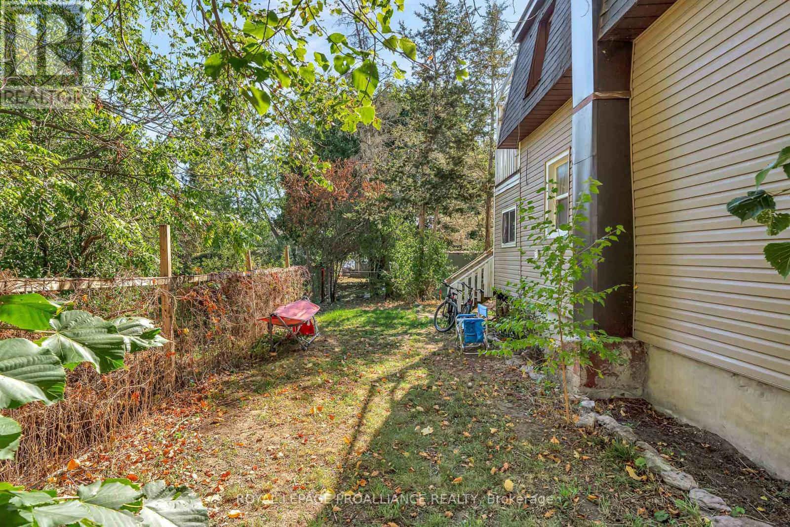 325 Sidney Street, Belleville, Ontario K8P 3Z5 - Photo 36 - X12528806