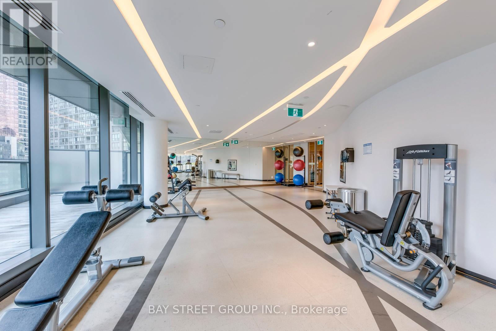 405 - 11 Wellesley Street W, Toronto, Ontario  M4Y 1E8 - Photo 32 - C12528620