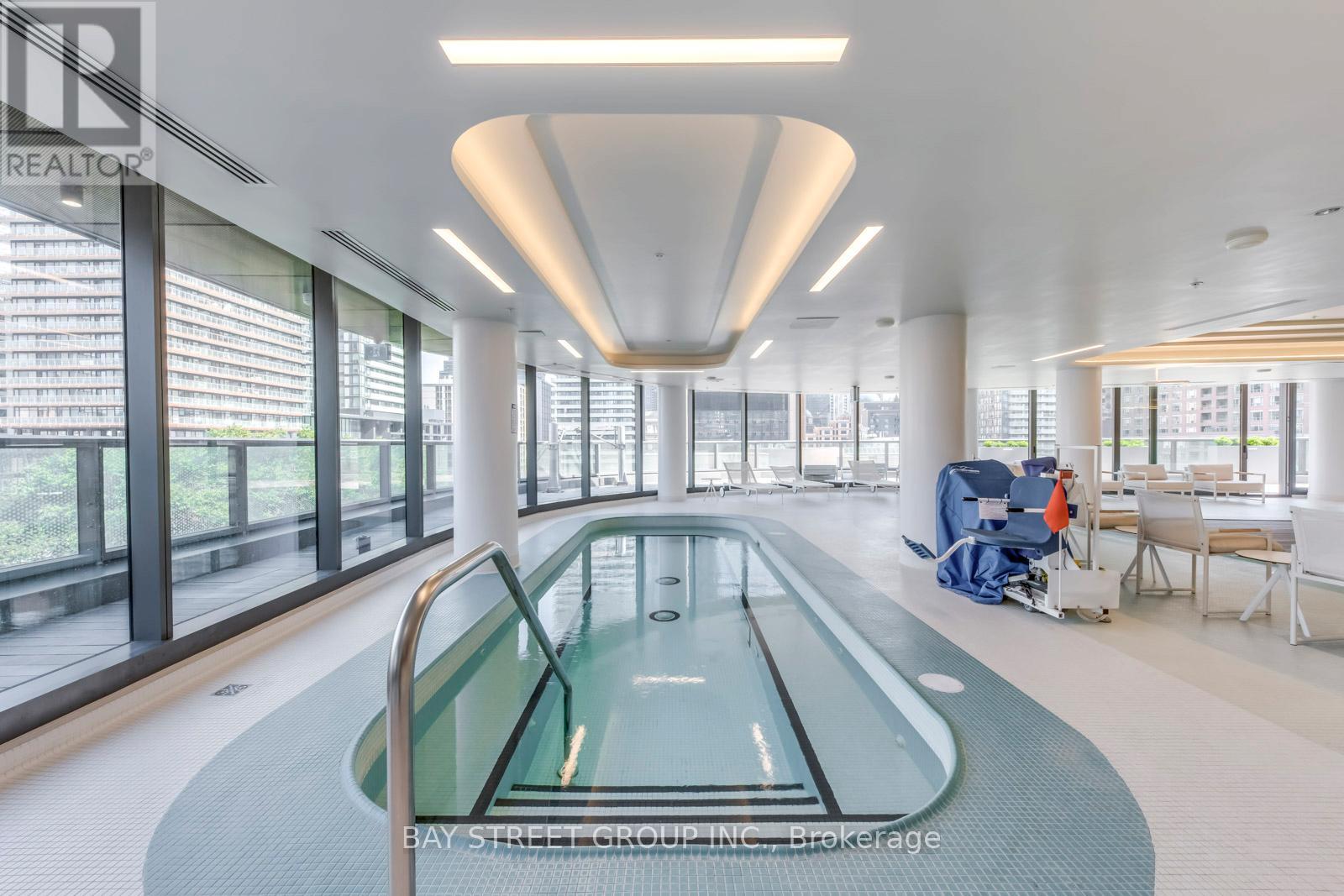 405 - 11 Wellesley Street W, Toronto, Ontario  M4Y 1E8 - Photo 35 - C12528620