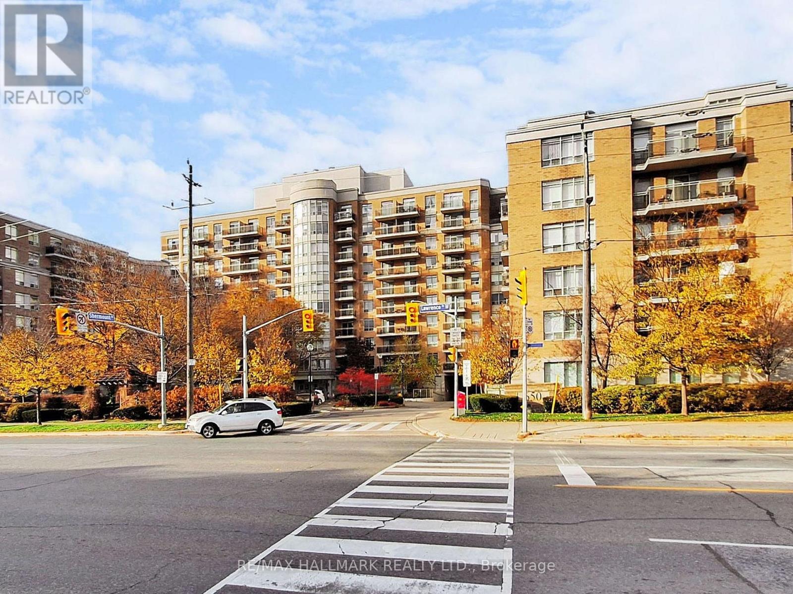 214 - 650 LAWRENCE AVENUE W, Toronto, Ontario