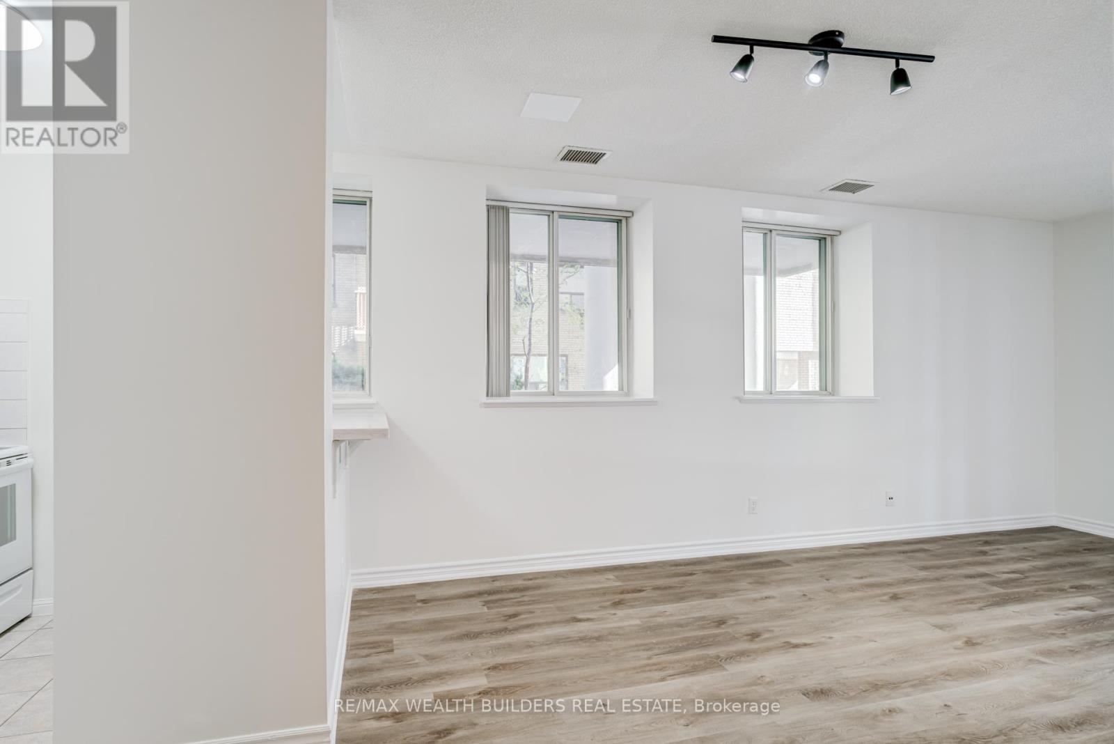 107 - 398 Eglinton Avenue E, Toronto, Ontario  M4P 3H8 - Photo 9 - C12528688