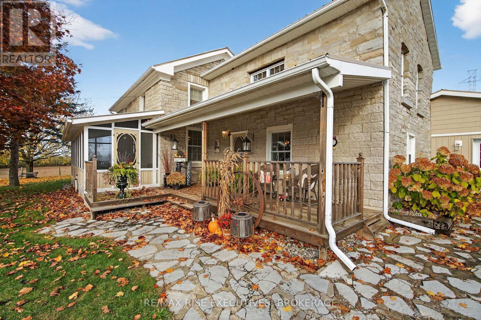 3861 Alton Road W, South Frontenac, Ontario  K0H 1V0 - Photo 3 - X12528702