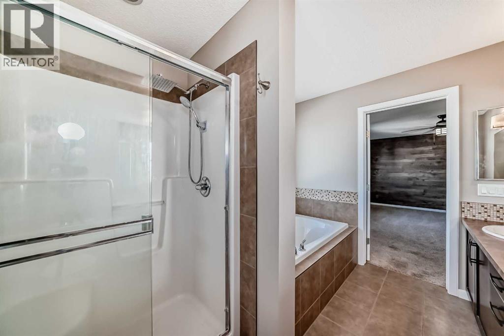 144 Reunion Grove Nw, Airdrie, Alberta  T4B 0Z2 - Photo 30 - A2262349