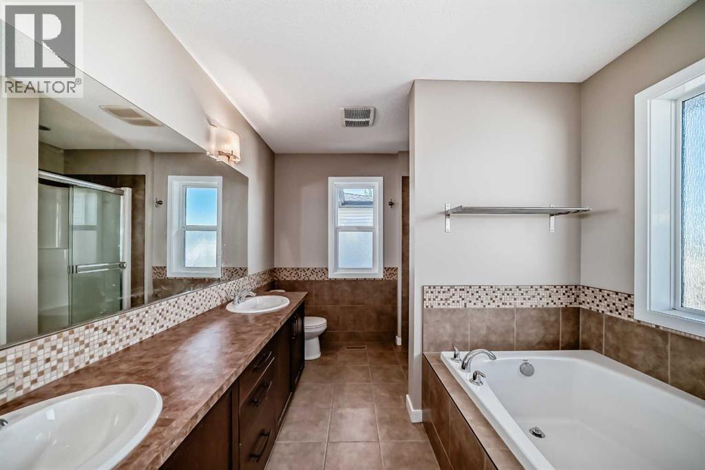 144 Reunion Grove Nw, Airdrie, Alberta  T4B 0Z2 - Photo 38 - A2262349