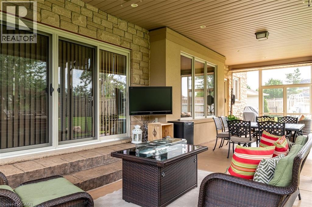 8881 Joseph Court, Niagara Falls, Ontario  L2H 3P1 - Photo 31 - 40779728