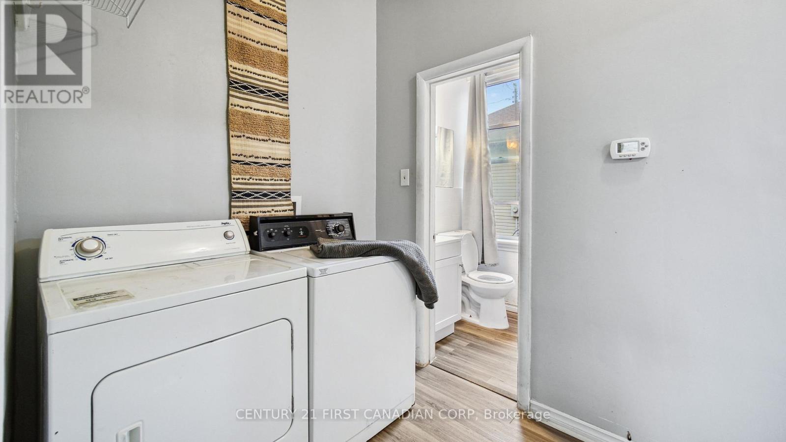 417 Grey Street, London East, Ontario  N6B 1H1 - Photo 10 - X12528828