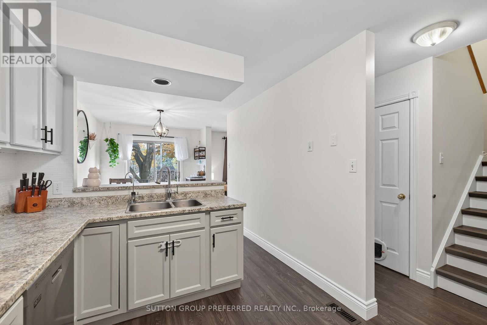 187 Victoria Street, Ingersoll, Ontario  N5C 2N2 - Photo 12 - X12528916