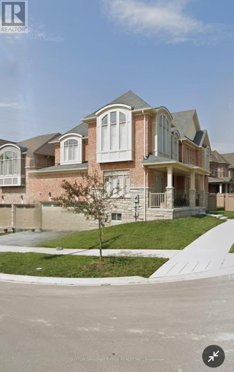 9 STOTT AVENUE, Ajax, Ontario