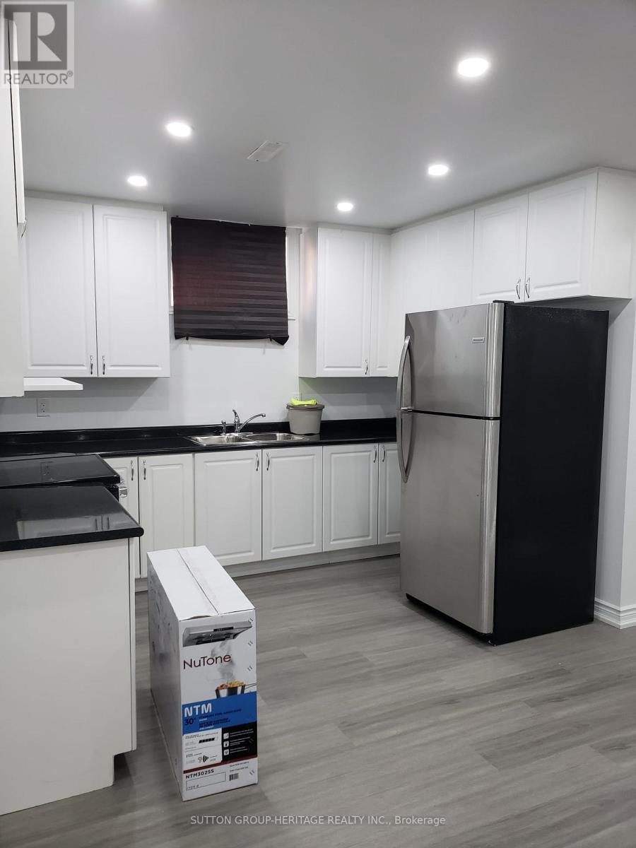 9 Stott Avenue, Ajax, Ontario  L1T 0M5 - Photo 3 - E12528560