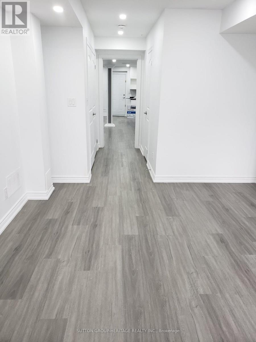 9 Stott Avenue, Ajax, Ontario  L1T 0M5 - Photo 8 - E12528560