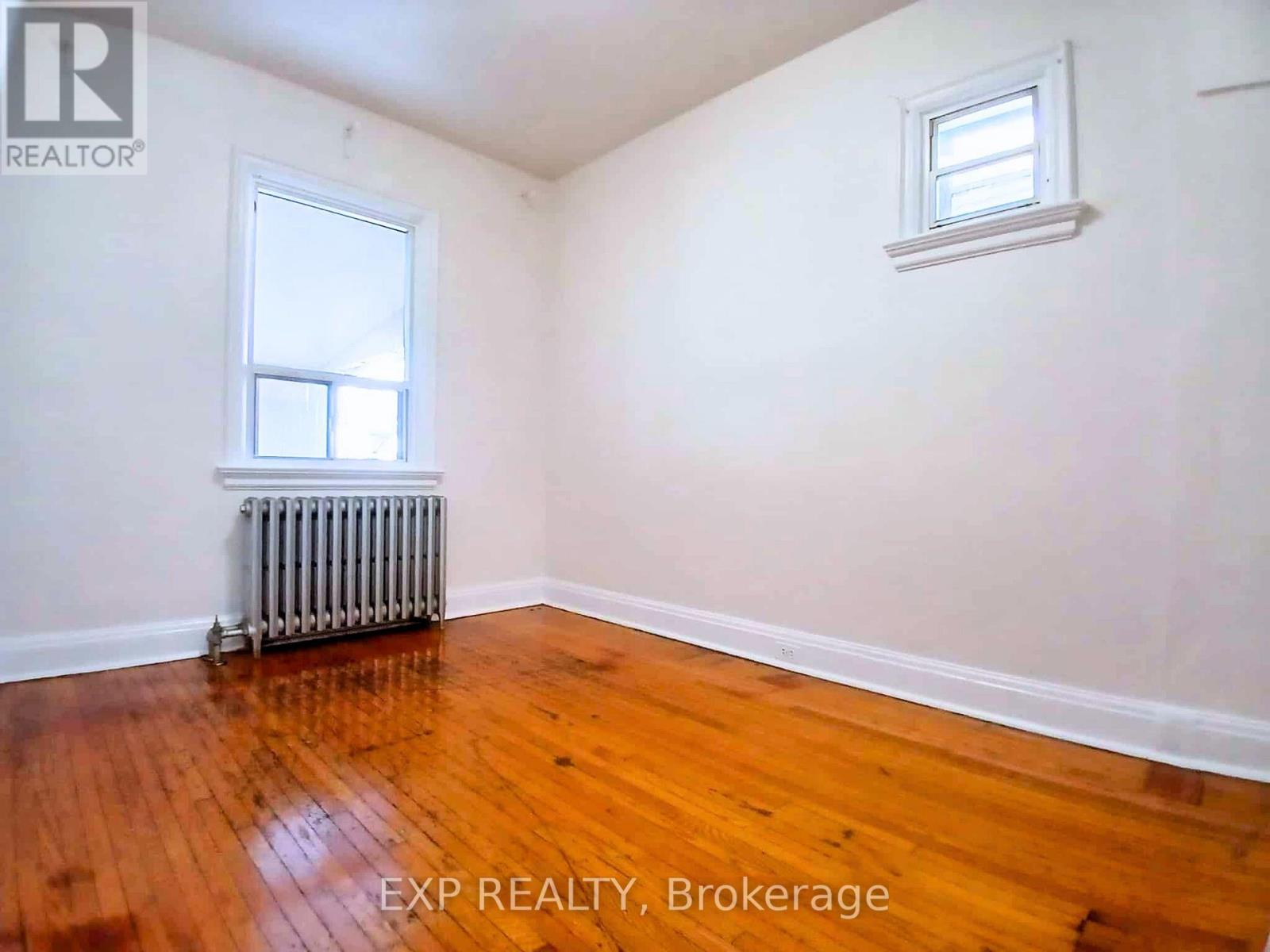 Main - 310 Westwood Avenue, Toronto, Ontario  M4J 2H7 - Photo 11 - E12528608