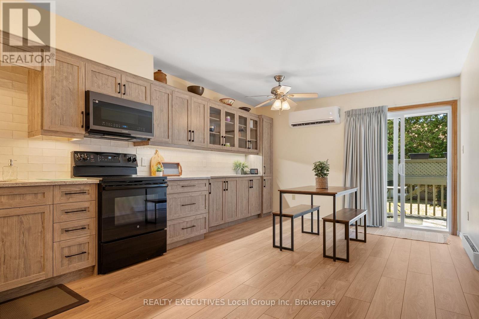 35 - 624 Lakeshore Drive, North Bay, Ontario P1A 2E8 - Photo 11 - X12160069